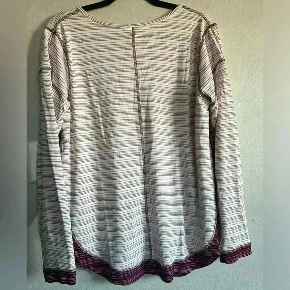 Hem & Thread - Picture 2 of 4